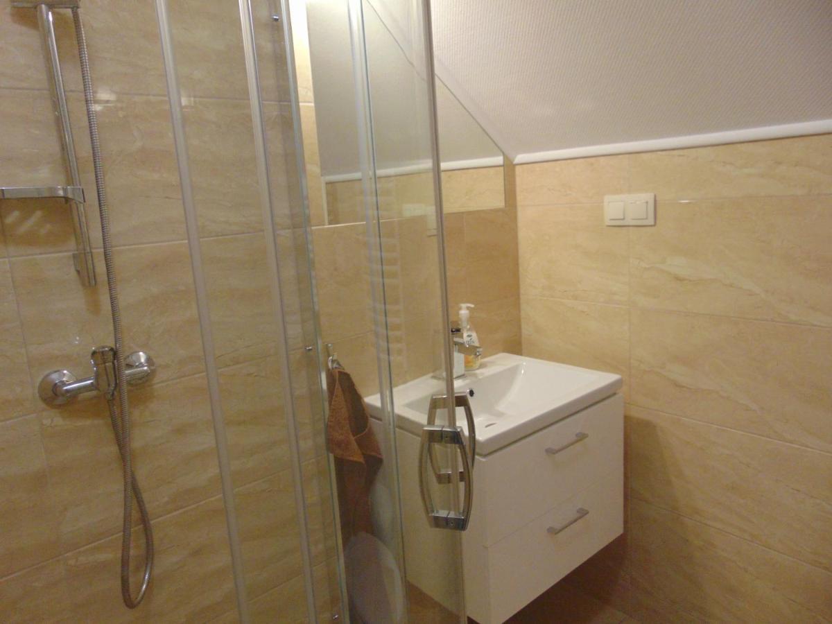 Gosciniec Pod Brzegiem Bed & Breakfast *